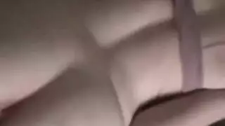 فيلم إباحي كامل الطول: زوجة مطيعة تنفذ كل الأوامر