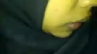 أنبوبها الإباحي المجاني: بث لعبة مشبعة وجنس صريح