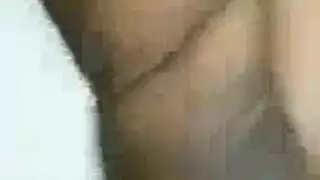 جنس بين الأعراق: فتاة روسية تأخذ قضيب أسود كبير بإثارة