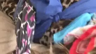 مثير فيبي تستر باليدين والقدمين ثم روسات ويهيسيس اللسان
