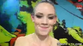 أحصل على ثقب من الخلف وأطعم حمماً سميكاً
