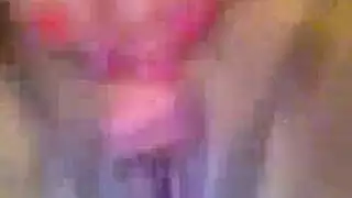 خادمة يائسة تتوسل لسائل منوي على لسانها