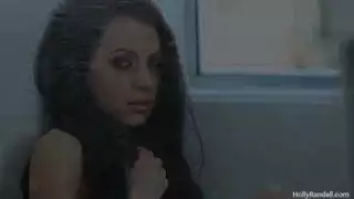 قضيب طويل صلب يحشو فرج مراهقة في نيك عنيف