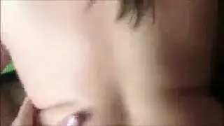 مص زب حيوان عجل