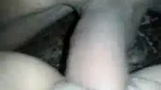 جارة عاهرة مكشوفة في ممارسة جنسية قاسية وخام