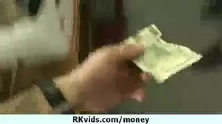 هذه العاهرات لا تتوقف عن إرسال صورهن الشخصية الفاضحة