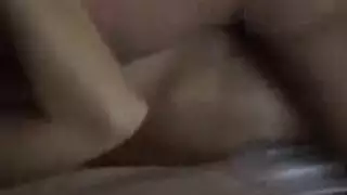 فتحة شرج قرمزية تُضرب في إباحية خشنة