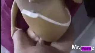 ثديي كارينا العاريان في فعل جنسي صريح