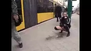 أقذر إكس إكس إكس: جماع جماعي وحقن داخلي