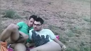 مص القضيب والجنس العنيف: جماع فموي في الحلق وجماع تقليدي إباحي
