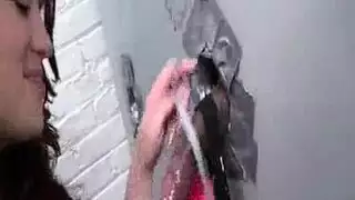 كاتومان بجلد ضيق تفرز على قضيب كبير