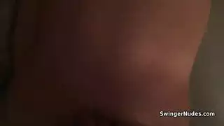 سيدة ممتلئة الجسم وعشيقها يخوضان أول تجربة جنس جماعي