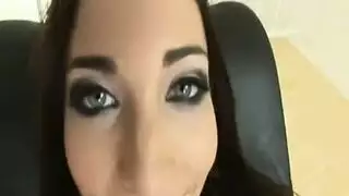 حركة سحاقية قاسية: عض وجنس عنيف