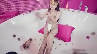 شعر آسيوي وثقوب ضيقة من أجل متعتك